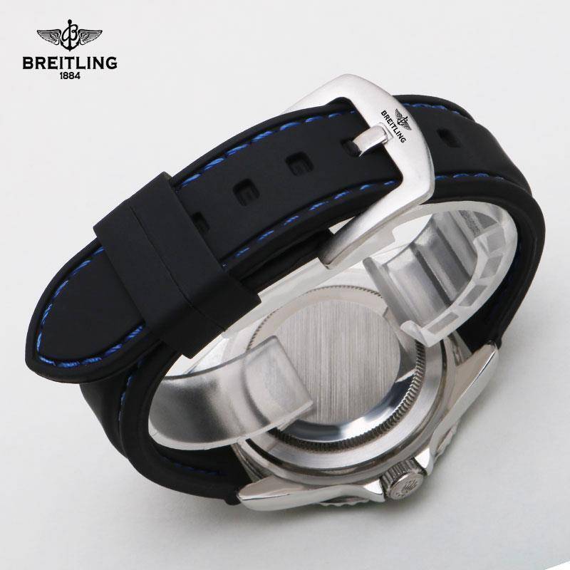 百年靈表帶煥新指南：從硅膠到真皮的風格切換術(shù):硅膠